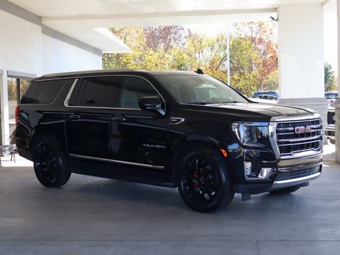 Used 2023 GMC Yukon XL SLT image 8