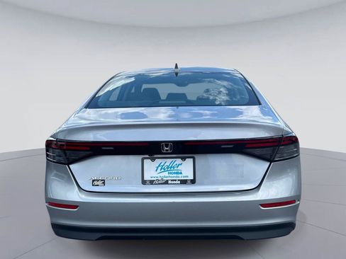 Certified 2023 Honda Accord EX image 5