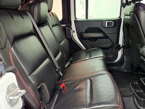 Used 2018 Jeep Wrangler Unlimited Rubicon AWD/4WD image 24