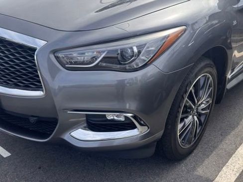 Used 2019 INFINITI QX60 Luxe w/ Sensory Package AWD/4WD image 11