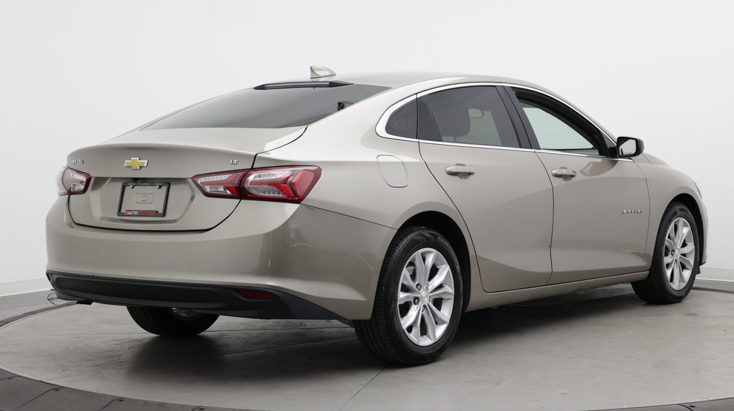Used 2022 Chevrolet Malibu LT FWD image 7