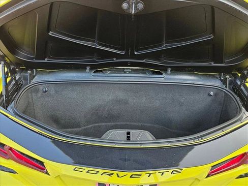 Used 2023 Chevrolet Corvette Stingray Convertible w/ 1LT RWD image 19