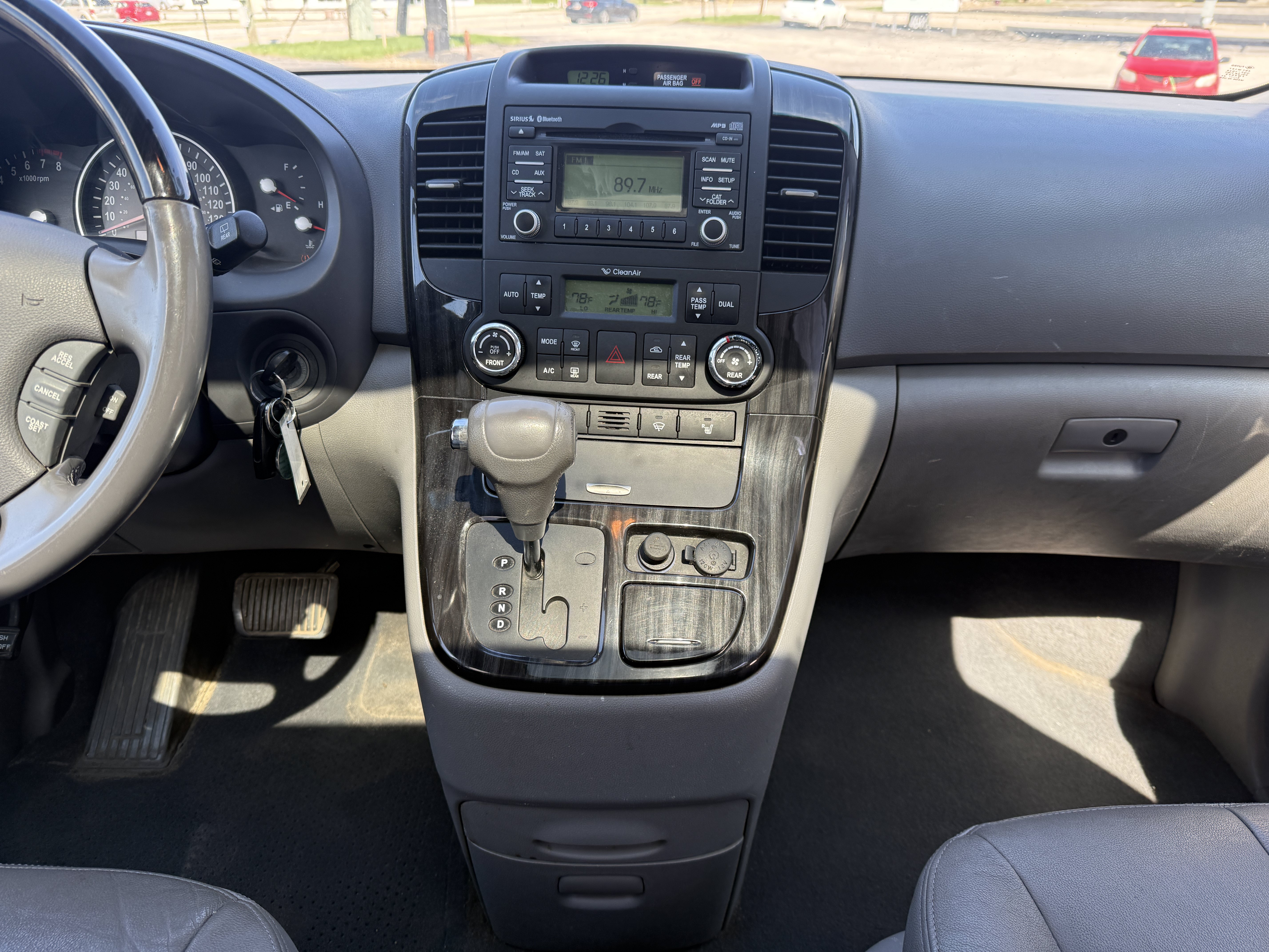 Used 2014 Kia Sedona EX w/ Luxury Package FWD image 21