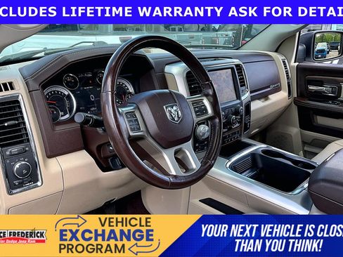 Used 2018 RAM 1500 Laramie w/ Convenience Group AWD/4WD image 11