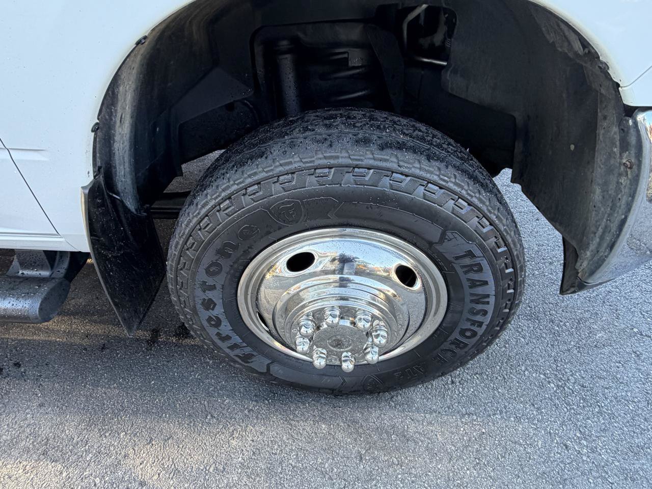 Used 2018 RAM 3500 SLT AWD/4WD image 17