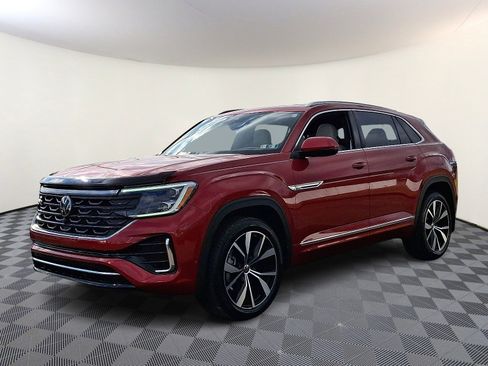 Used 2025 Volkswagen Atlas Cross Sport SEL Premium R-Line image 3