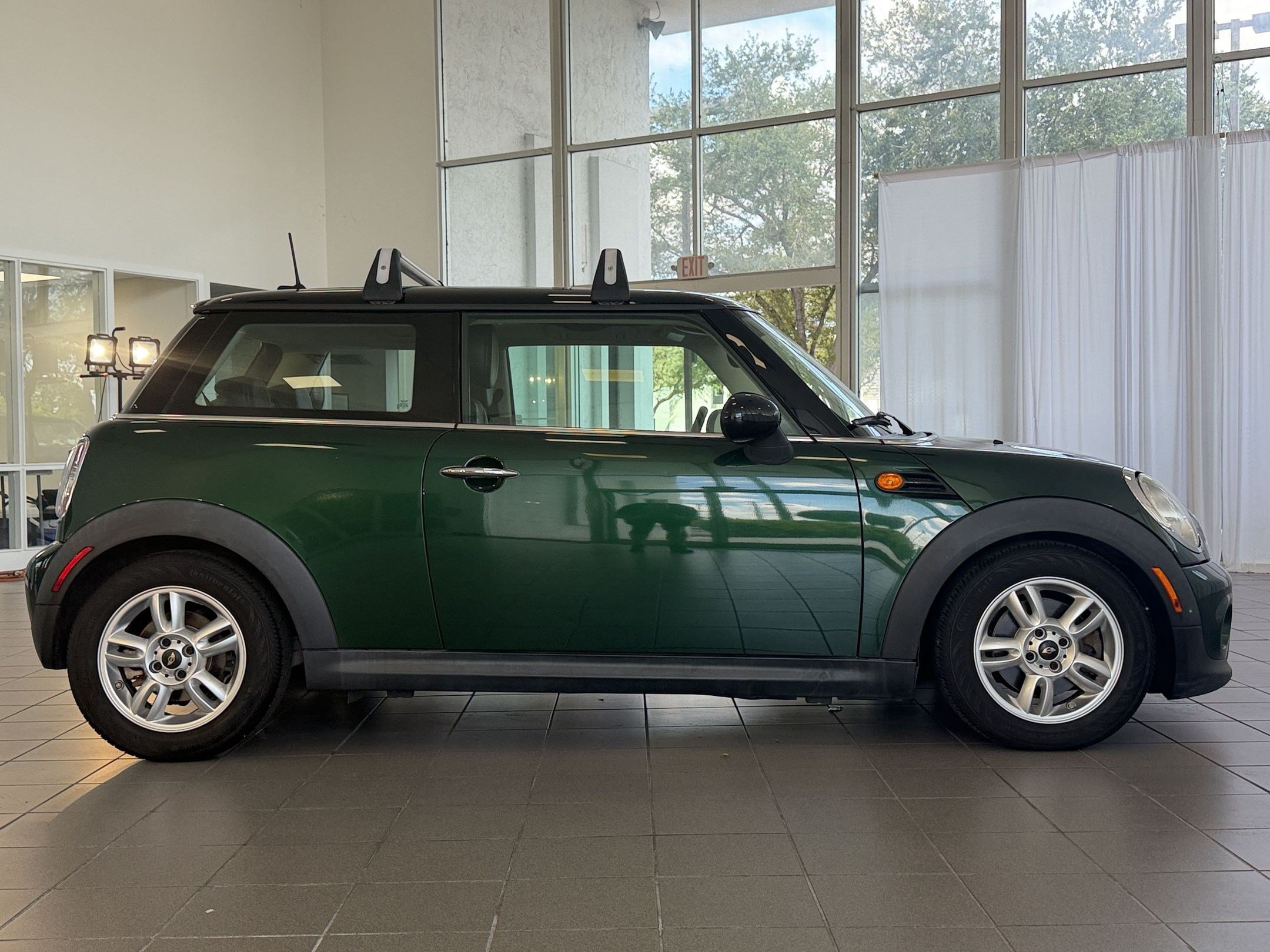 Used 2013 MINI Cooper Hardtop FWD image 8