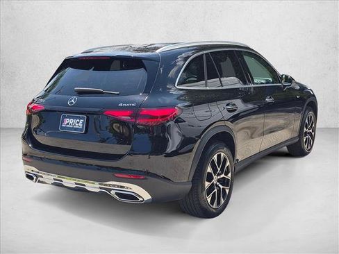 Used 2025 Mercedes-Benz GLC 350e 4MATIC image 5