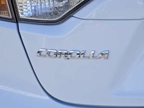 Certified 2024 Toyota Corolla LE FWD image 10