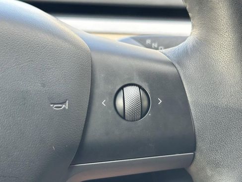 Used 2023 Tesla Model 3 Standard Range image 20