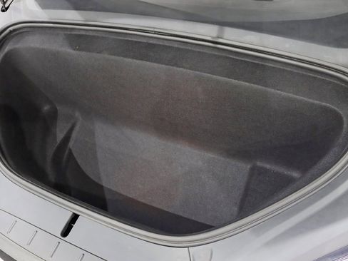 Used 2023 Tesla Model X Plaid image 40