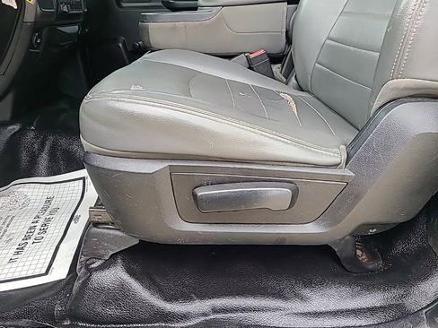 Used 2014 RAM 3500 Tradesman image 16