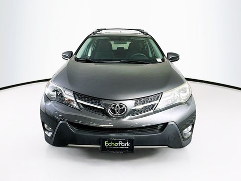 Used 2013 Toyota RAV4 XLE FWD image 2