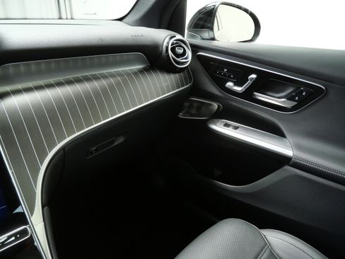 Certified 2026 Mercedes-Benz GLC 300 4MATIC image 12