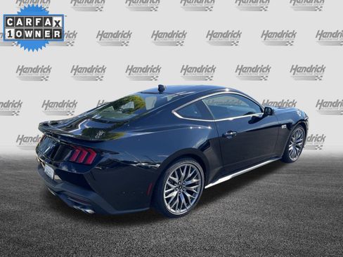 Used 2025 Ford Mustang GT Premium image 9