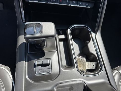 Used 2024 GMC Sierra 1500 AT4X image 22