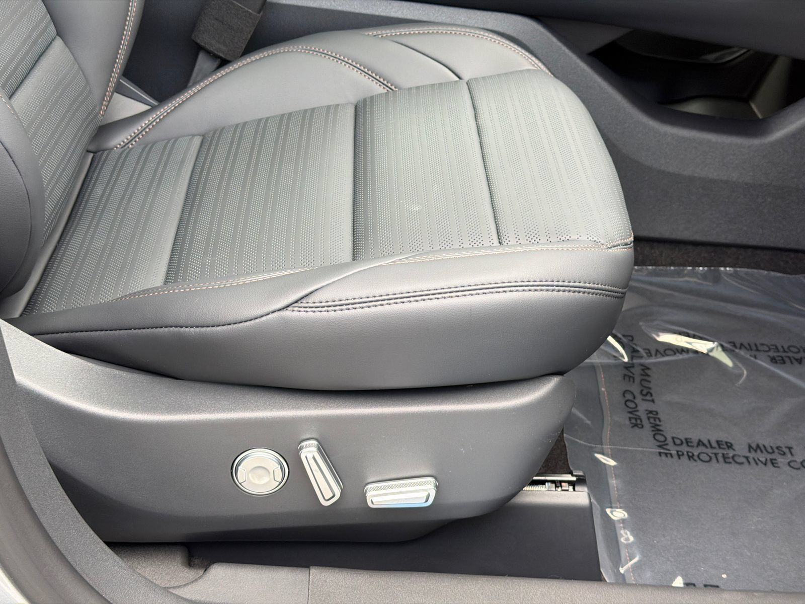 New 2026 Lincoln Nautilus Reserve AWD/4WD image 11