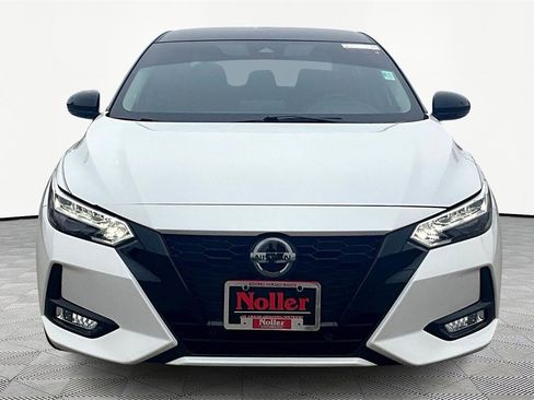 Used 2023 Nissan Sentra SR w/ Midnight Edition Package image 3
