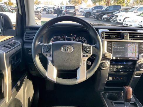 Used 2020 Toyota 4Runner Limited image 7