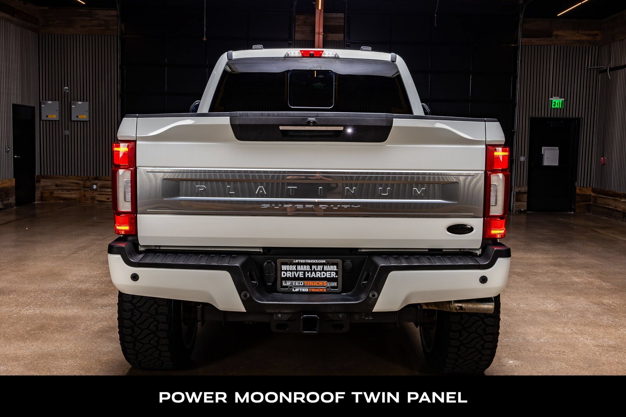 Used 2022 Ford F250 Platinum w/ FX4 Off-Road Package AWD/4WD image 7