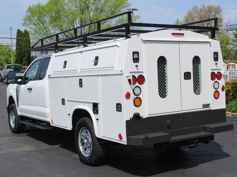 Used 2023 Ford F350 XL w/ XL Chrome Package AWD/4WD image 4