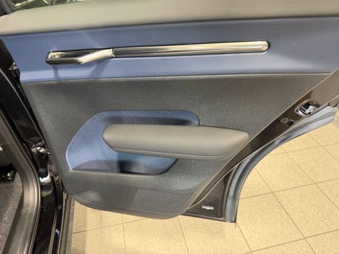 New 2026 Volvo EX30 Plus w/ Protection Package Premier image 30