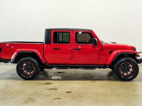 Used 2022 Jeep Gladiator Overland w/ Popular Equipment Package AWD/4WD image 5