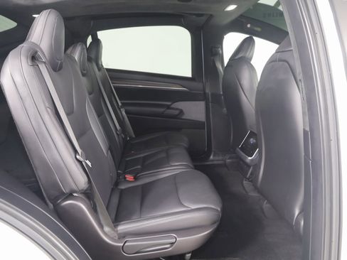 Used 2022 Tesla Model X image 15