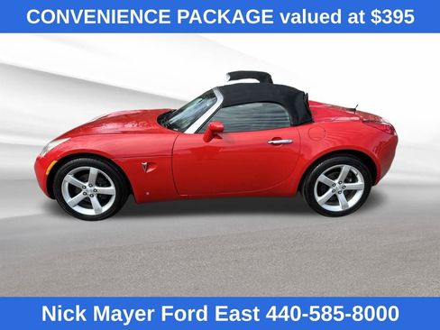 Used 2008 Pontiac Solstice Convertible w/ Convenience Package image 4