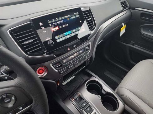 Used 2023 Honda Passport EX-L image 26