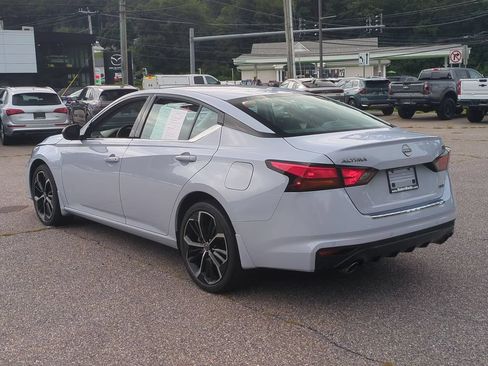 Used 2023 Nissan Altima 2.5 SR w/ SR Premium Package AWD/4WD image 6