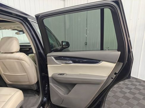 Used 2021 Cadillac XT6 Premium Luxury AWD/4WD image 20