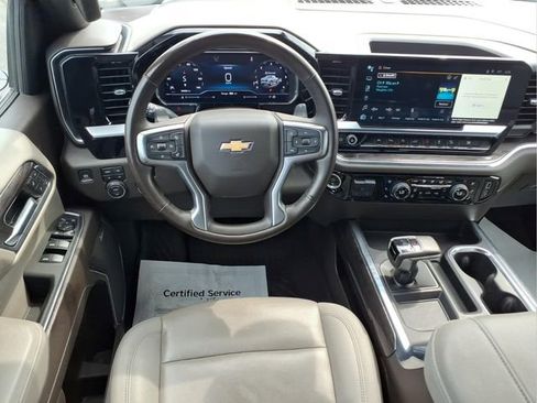 Used 2024 Chevrolet Silverado 1500 LTZ AWD/4WD image 4