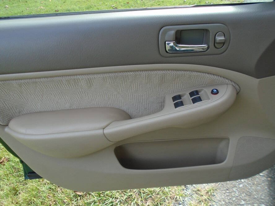 Used 2002 Honda Civic EX image 17