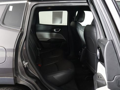 Used 2023 Jeep Compass Limited AWD/4WD image 32