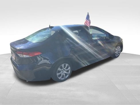 Used 2023 Toyota Corolla LE image 21