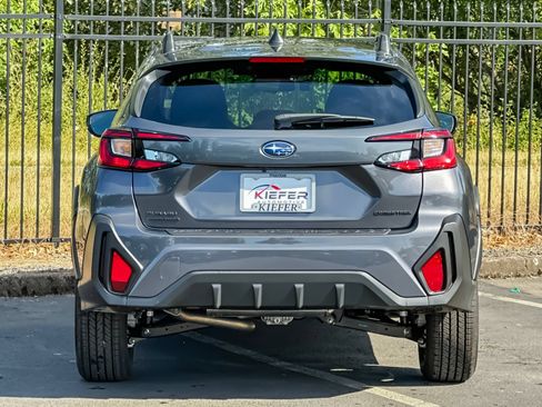 Used 2026 Subaru Crosstrek 2.5i Premium AWD/4WD image 4