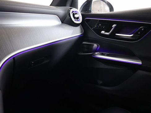 Used 2026 Mercedes-Benz GLC 300 4MATIC image 31