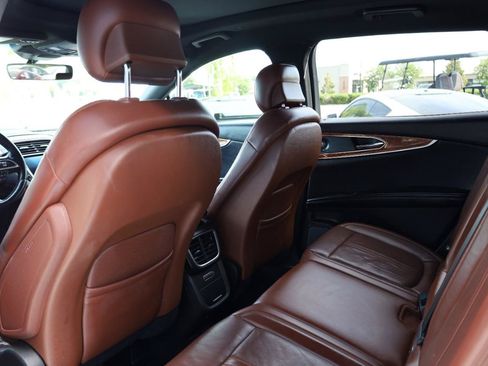 Used 2019 Lincoln Nautilus Reserve w/ Cargo Utility Package FWD image 15