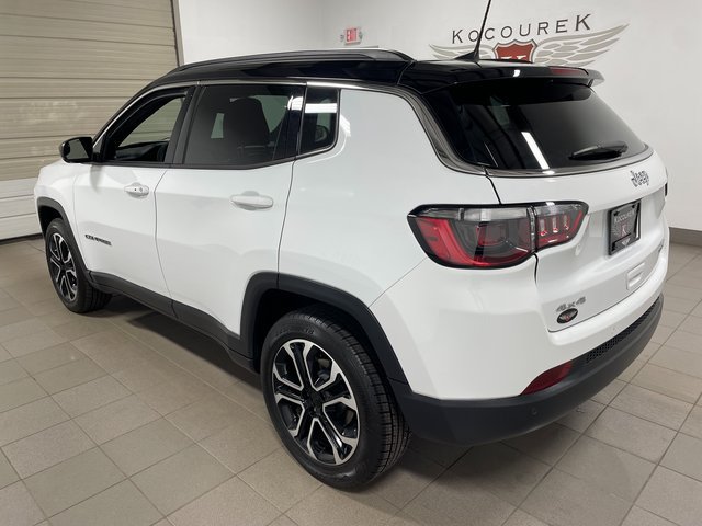 Used 2024 Jeep Compass Limited AWD/4WD image 4