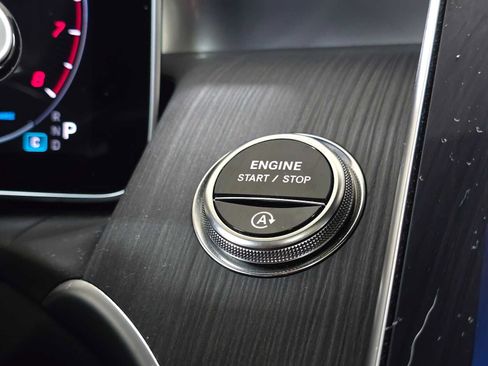 Certified 2026 Mercedes-Benz GLC 300 4MATIC image 36