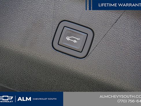 New 2026 Chevrolet Suburban LT w/ Comfort Package RWD image 24