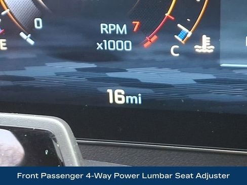 Used 2025 Chevrolet Traverse RS w/ LPO, Floor Liner Package image 25