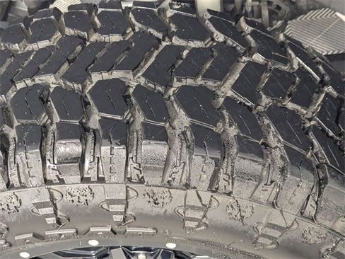 Certified 2023 Jeep Wrangler Rubicon image 9