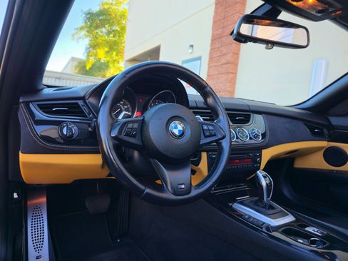 Used 2013 BMW Z4 sDrive35i image 21