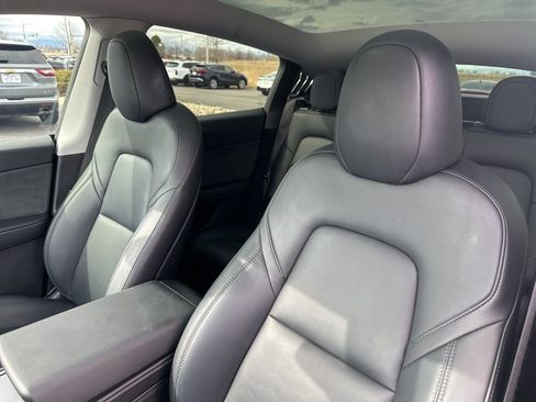 Used 2023 Tesla Model Y Long Range image 13