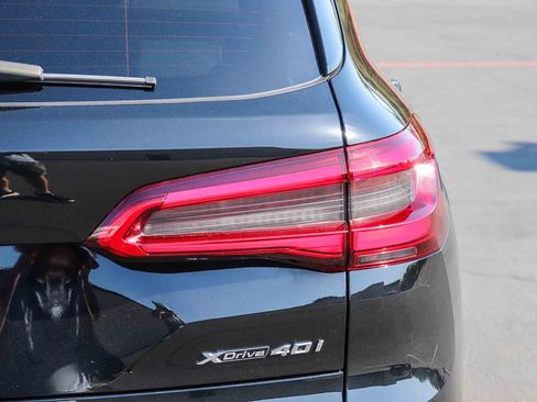 Used 2019 BMW X5 xDrive40i w/ Convenience Package AWD/4WD image 8
