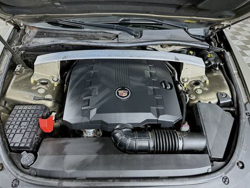 Used 2010 Cadillac CTS Luxury image 30