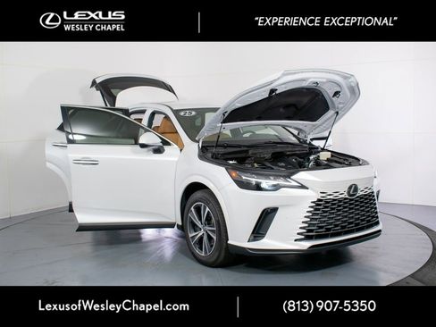 Used 2025 Lexus RX 350 FWD w/ Technology Package image 17