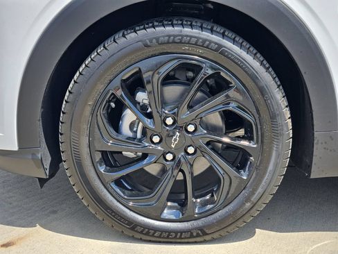New 2027 Chevrolet Bolt RS FWD image 12